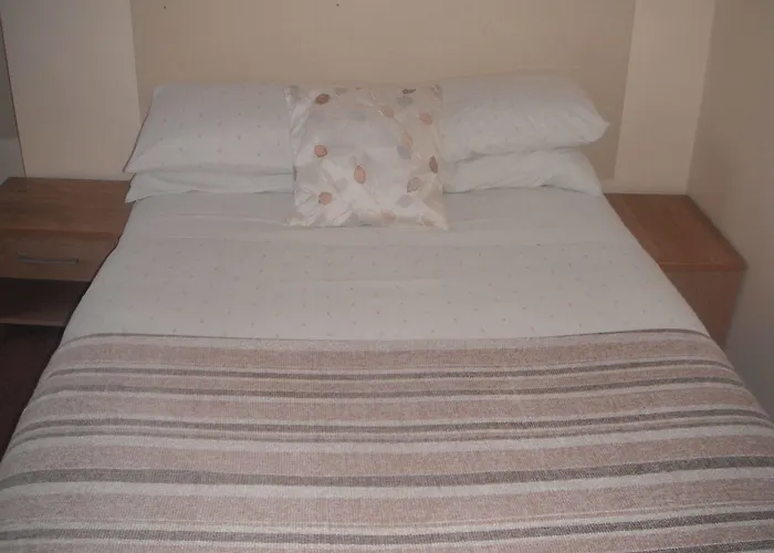 Oaklands Bed and breakfast *